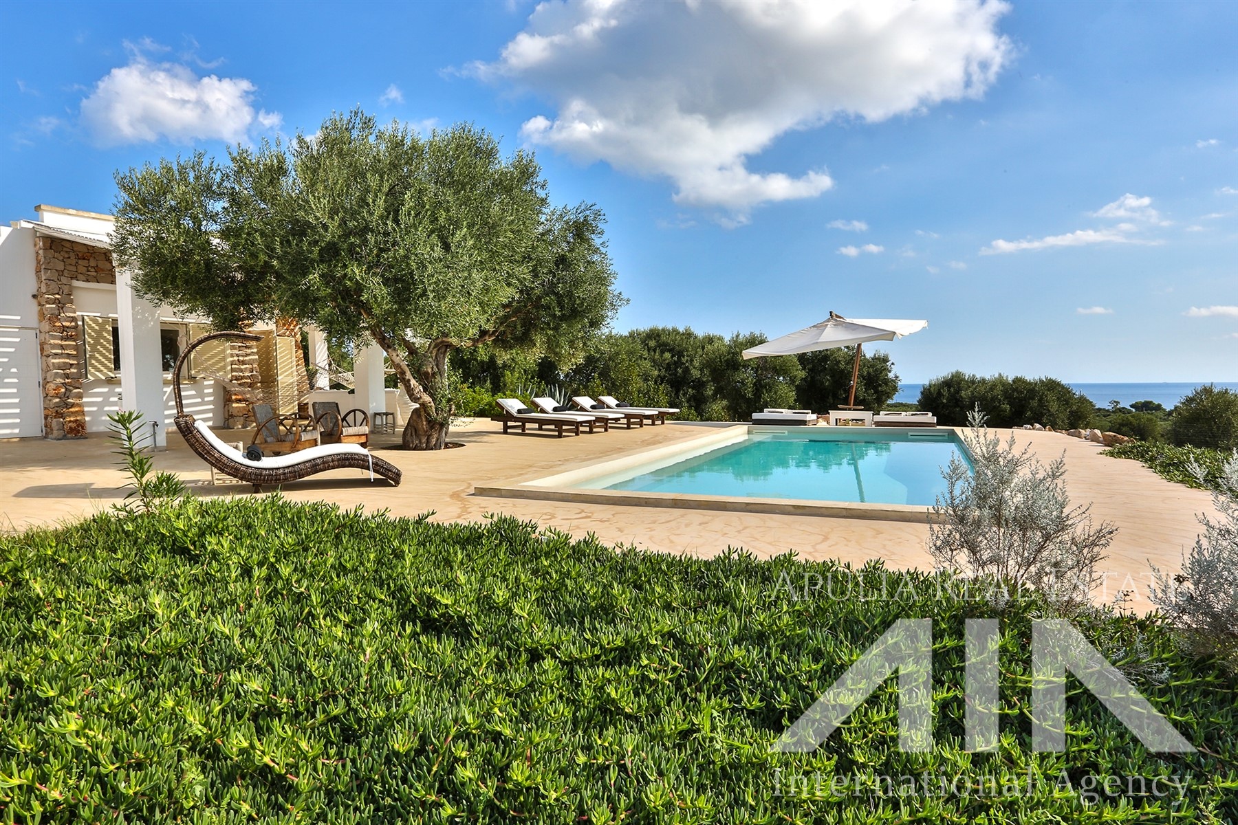 Panoramic Complex Trulli/Pajare (Villa + Dépendance)