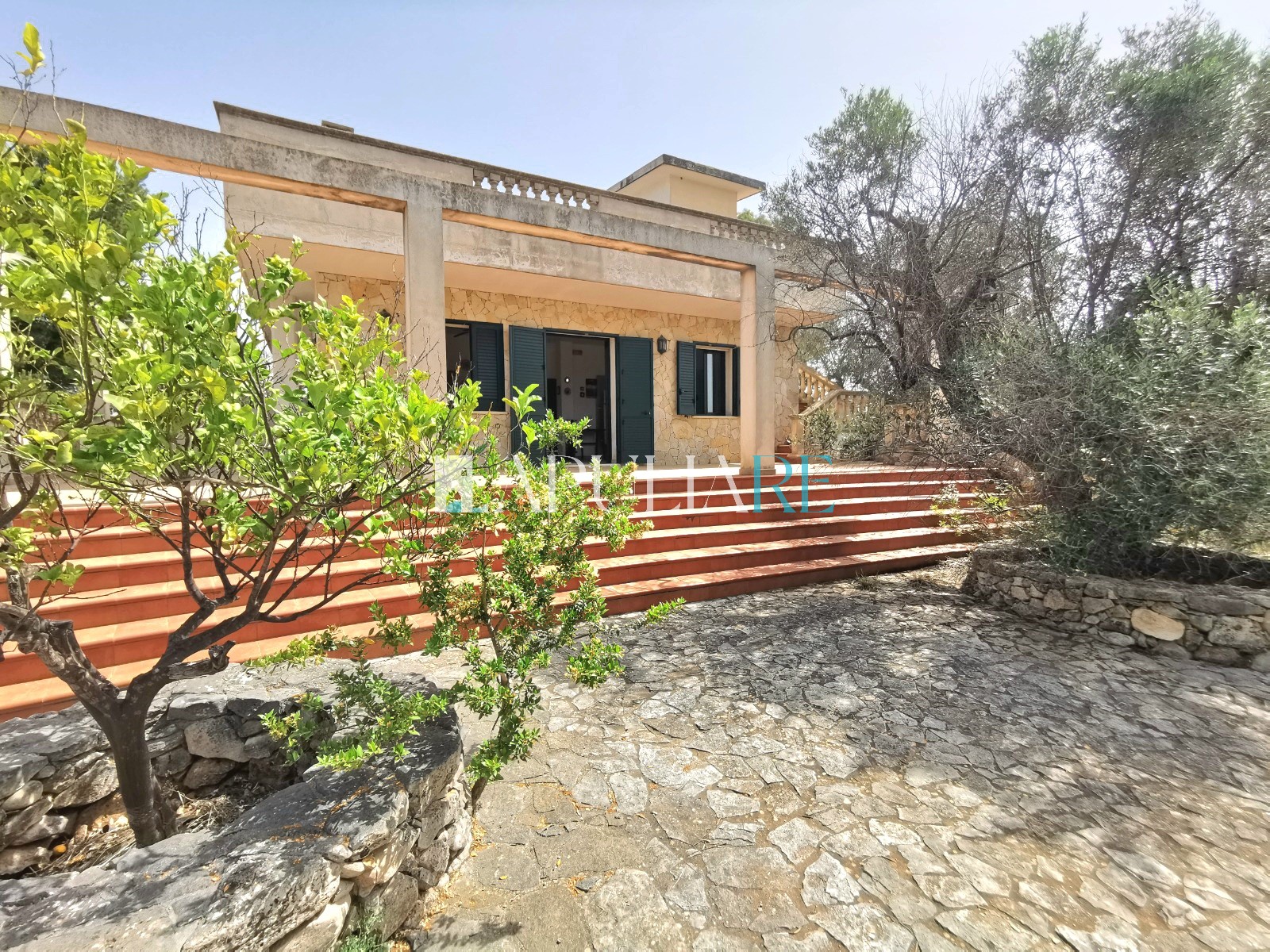 PAR 150 - Villa with Sea and Countryside Views - Versatile Spaces