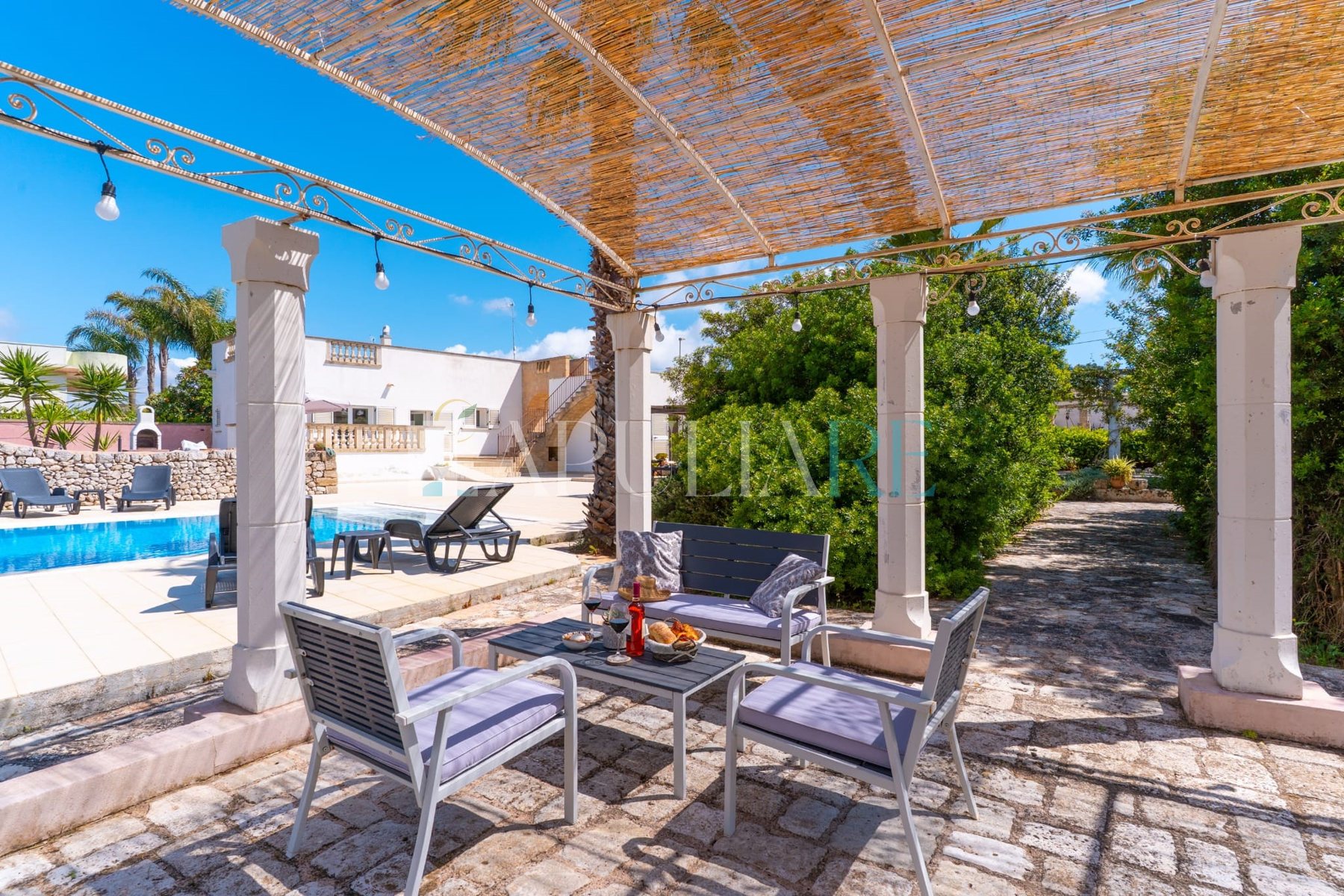 Prestige masseria with pool and private suites