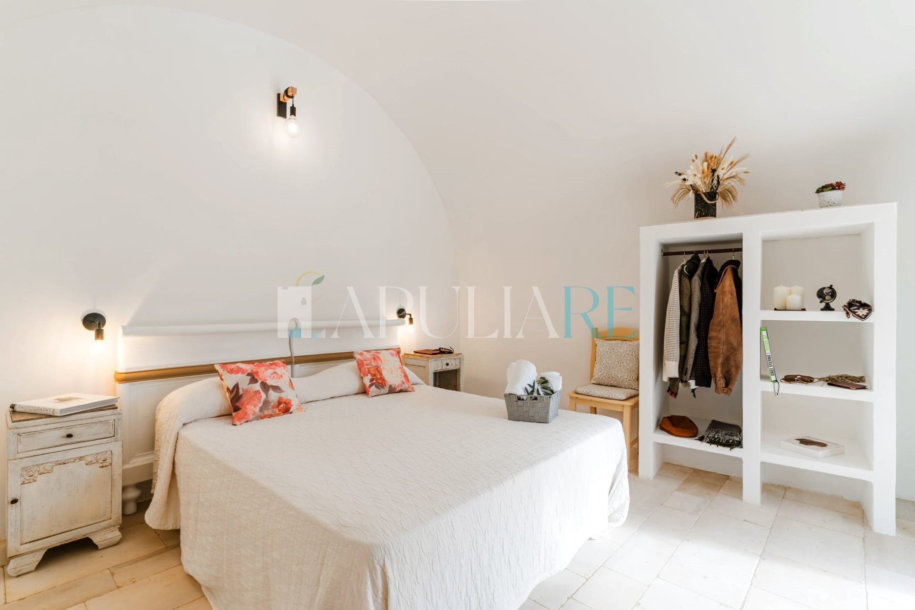 Prestige masseria with pool and private suites