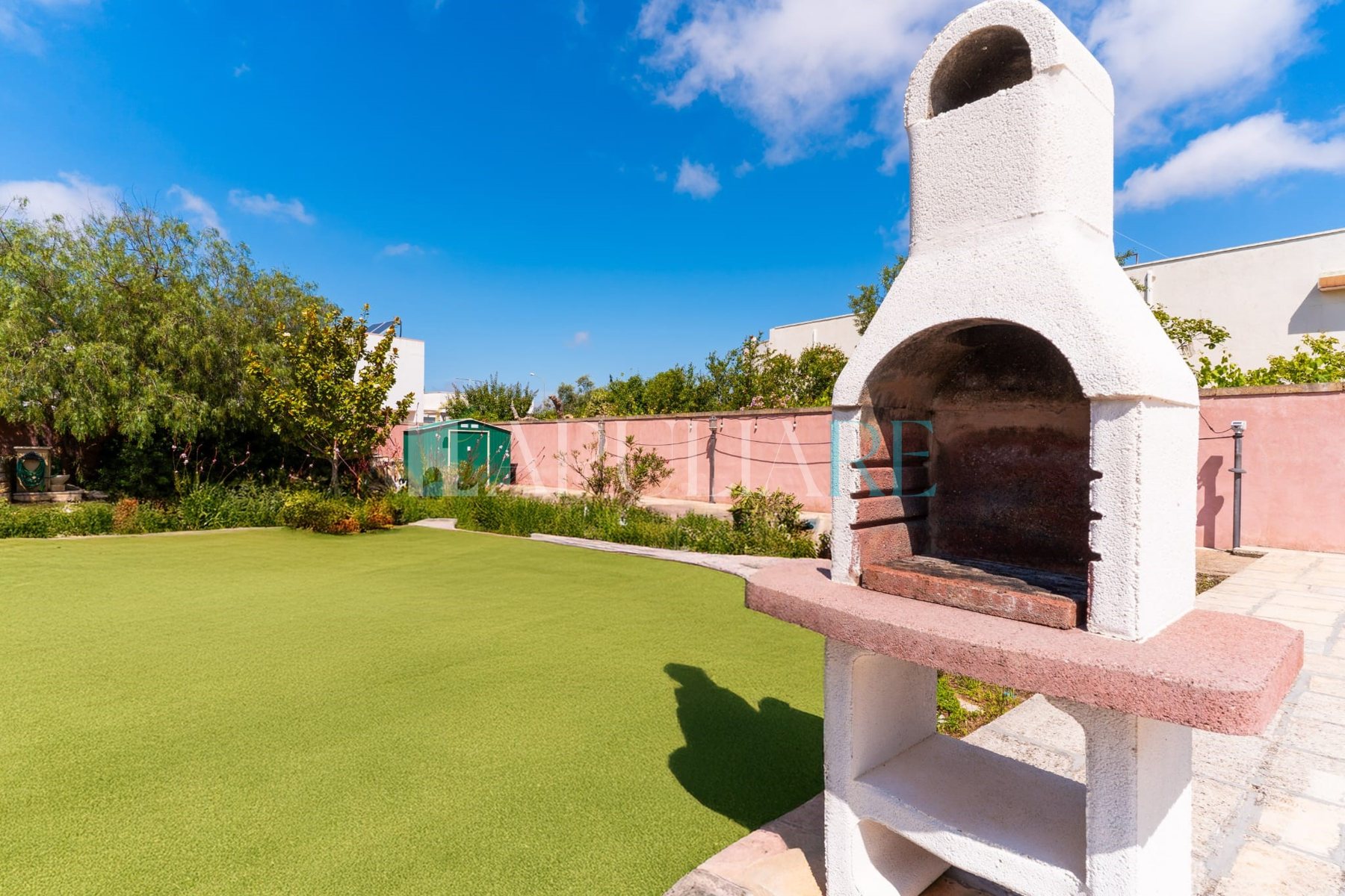 Prestige masseria with pool and private suites
