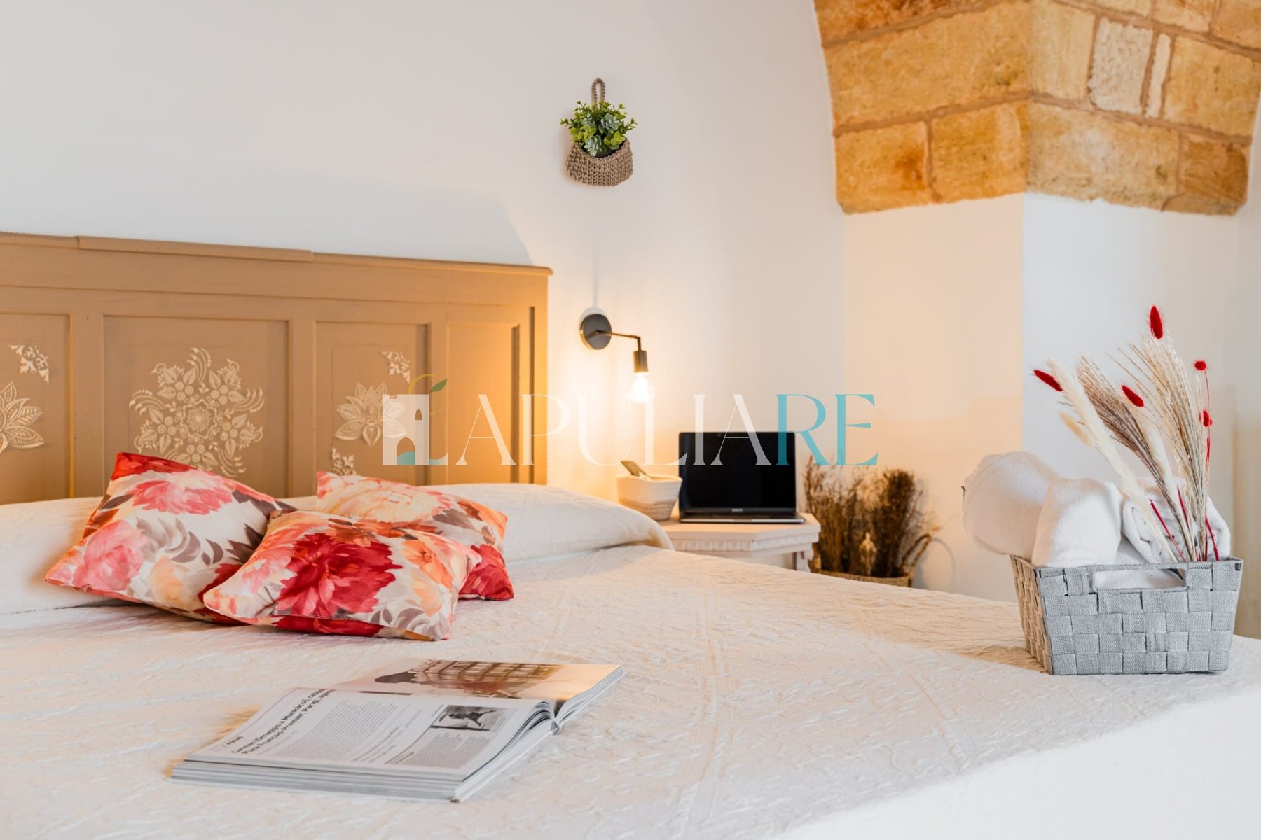 Prestige masseria with pool and private suites