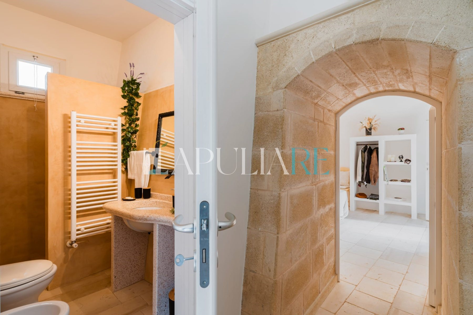 Prestige masseria with pool and private suites