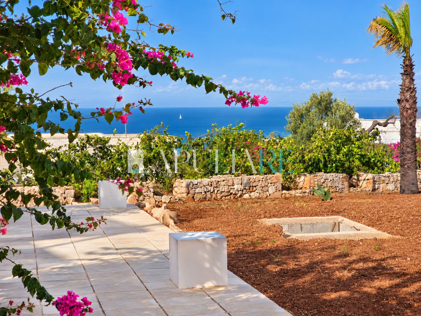 Luxury sea-view villa with pool near Leuca