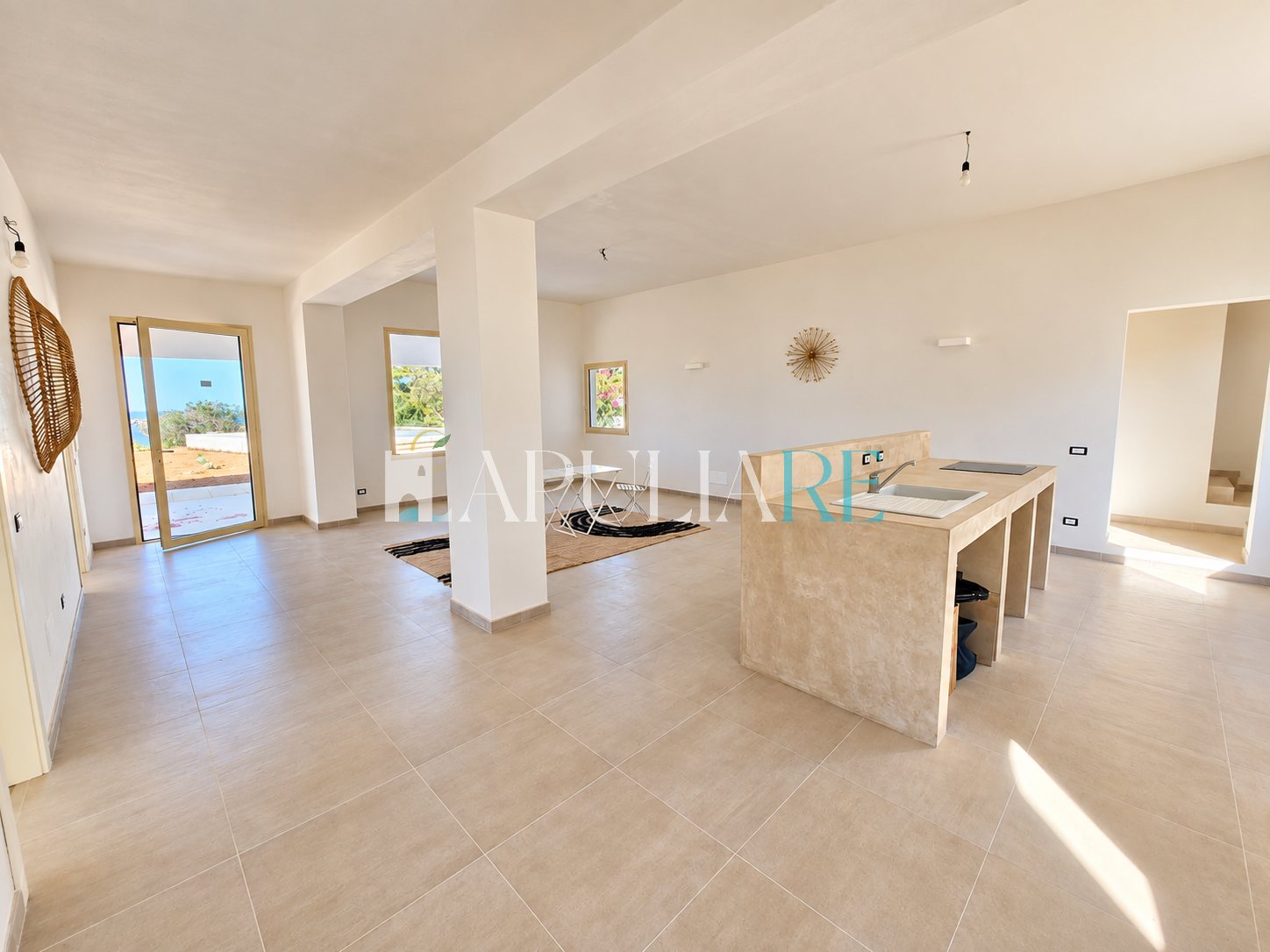 Luxury sea-view villa with pool near Leuca