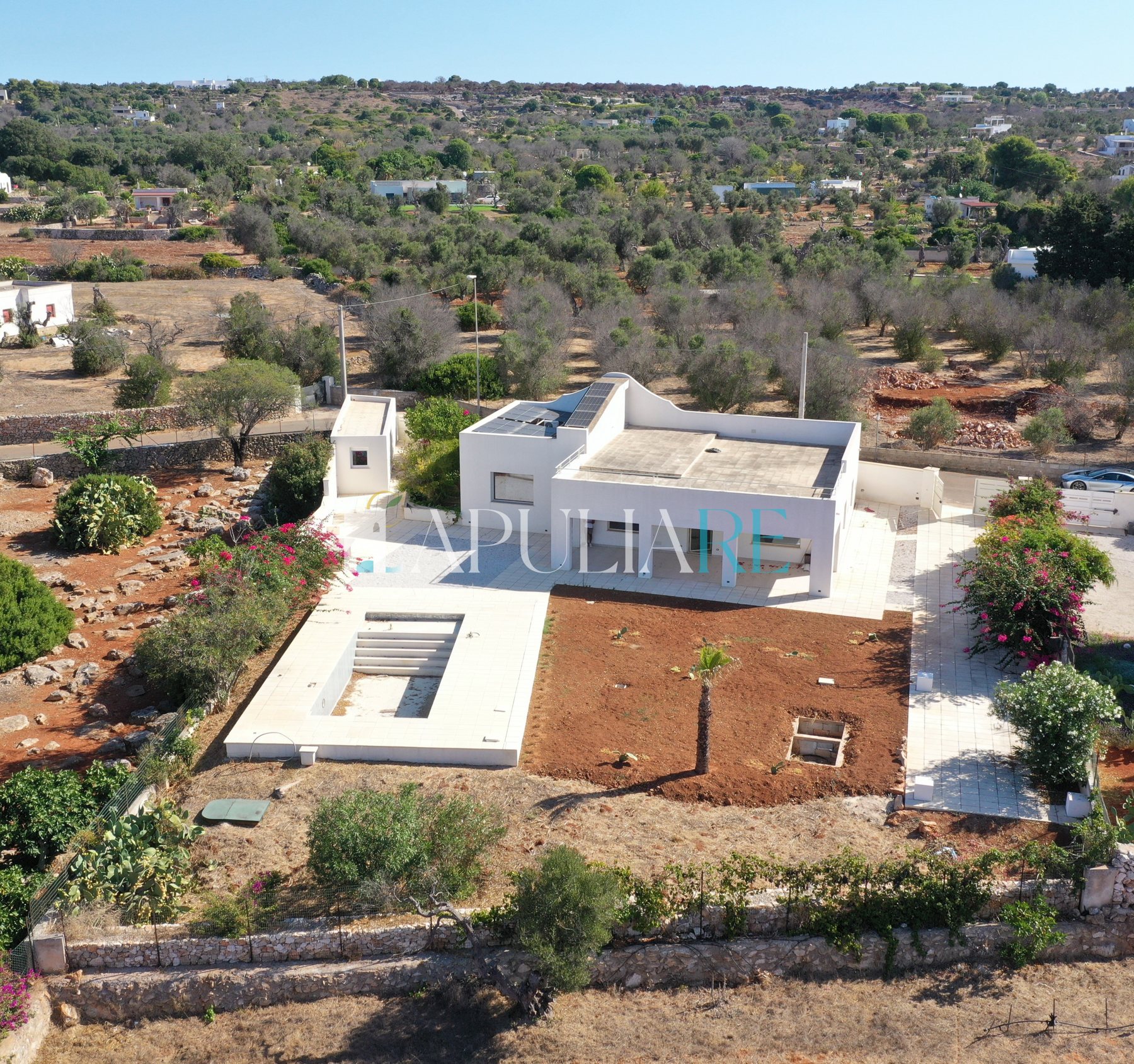 Luxury sea-view villa with pool near Leuca