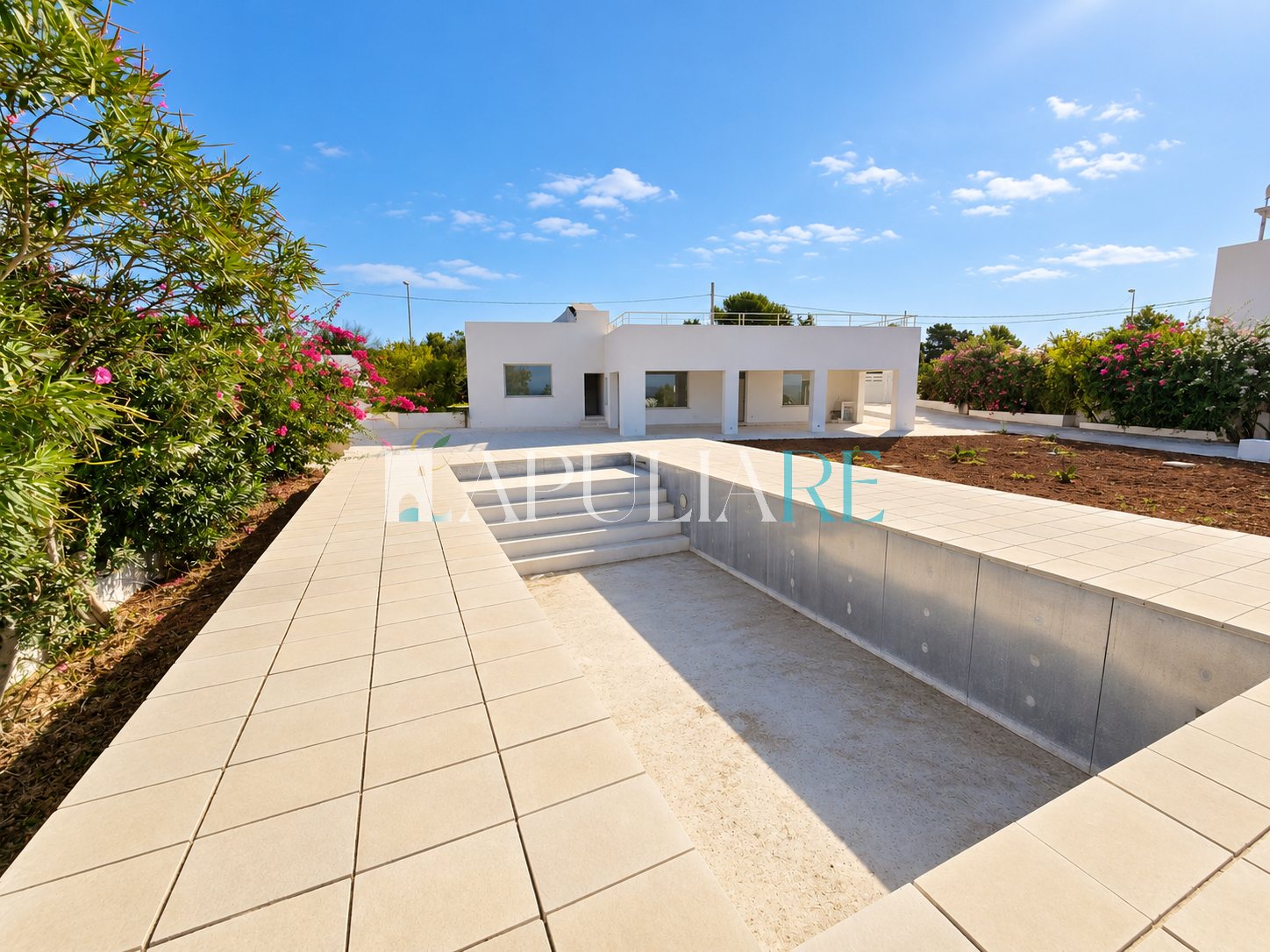 Luxury sea-view villa with pool near Leuca