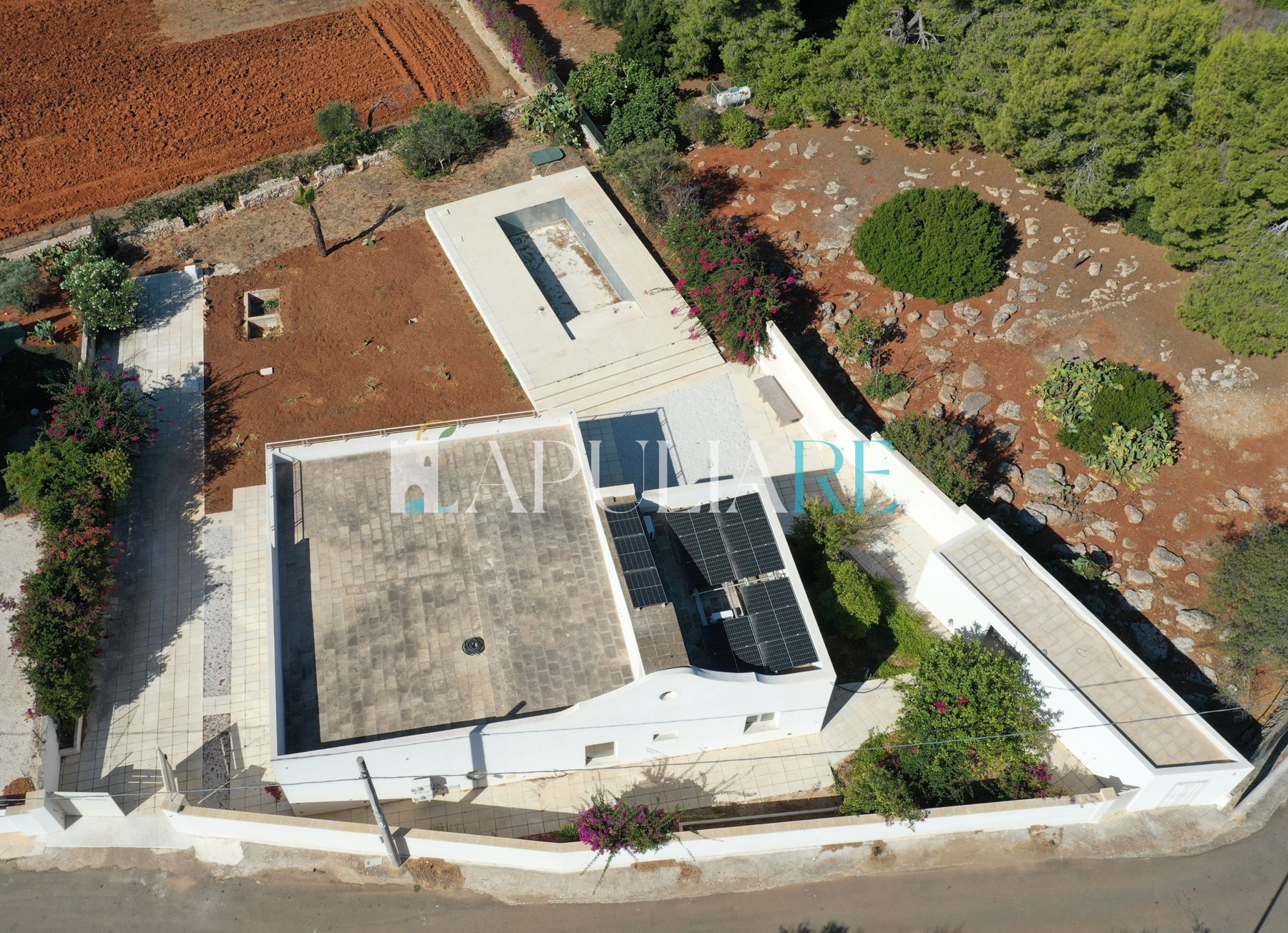 Luxury sea-view villa with pool near Leuca