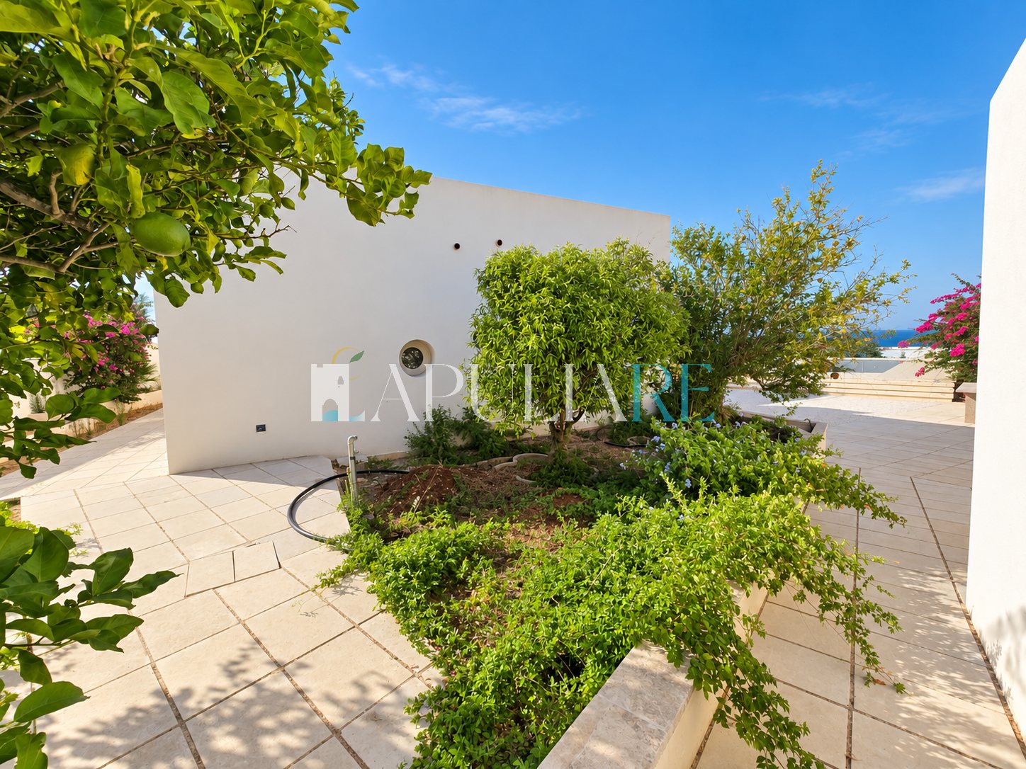 Luxury sea-view villa with pool near Leuca