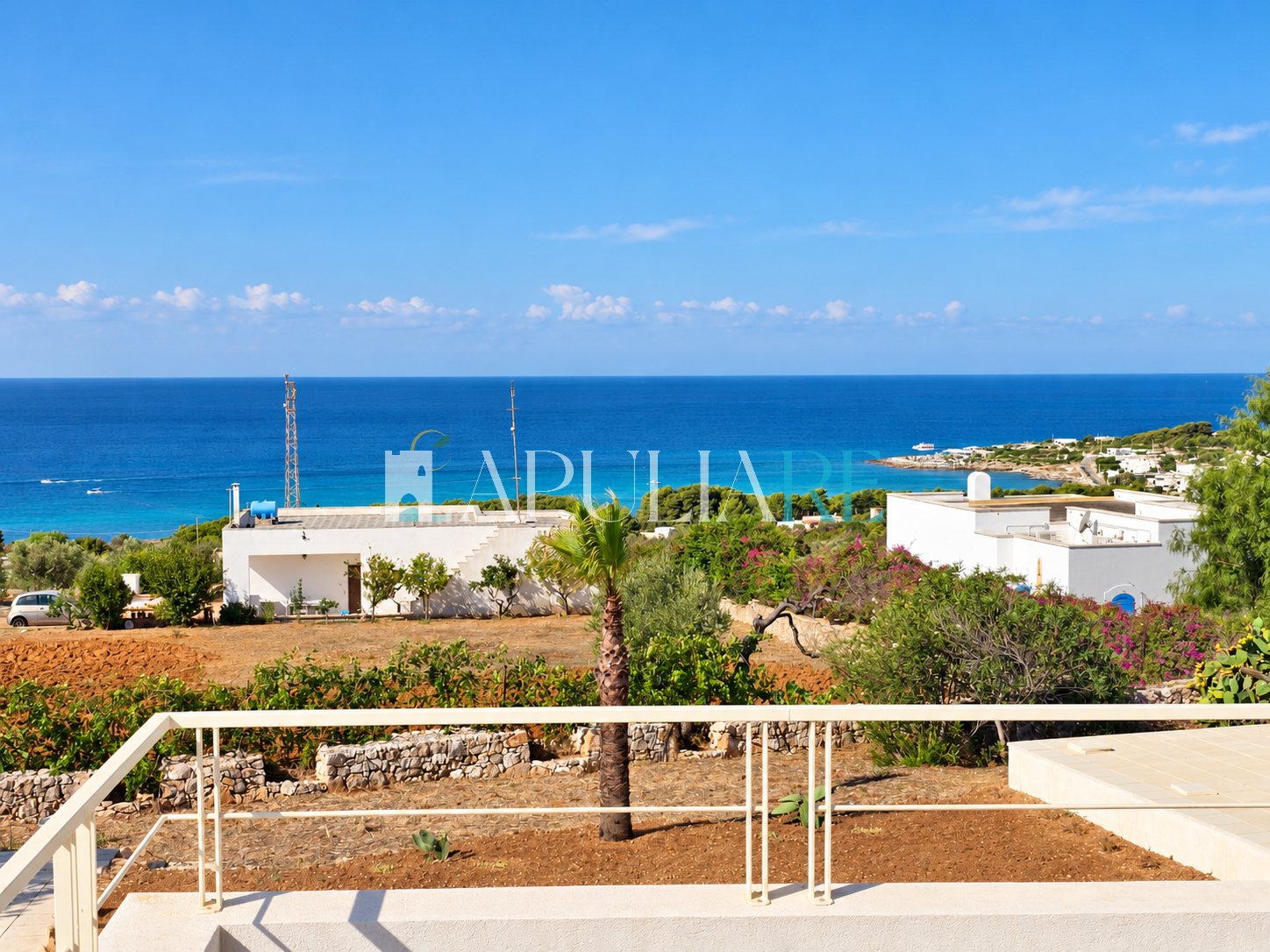 Luxury sea-view villa with pool near Leuca