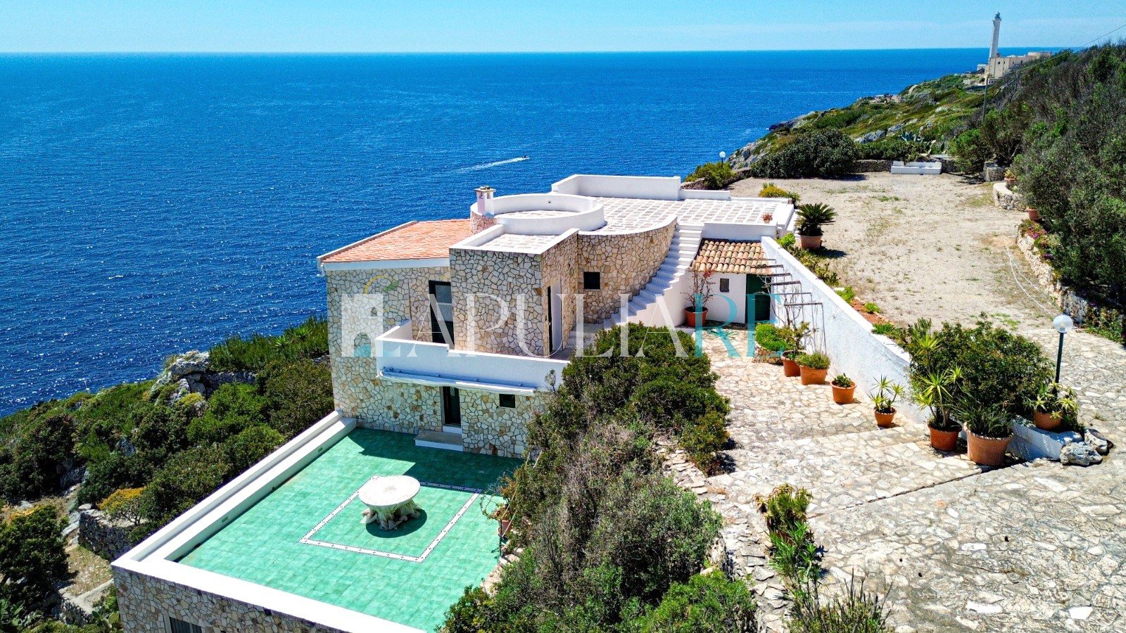 Clifftop sea-view villa in Santa Maria di Leuca