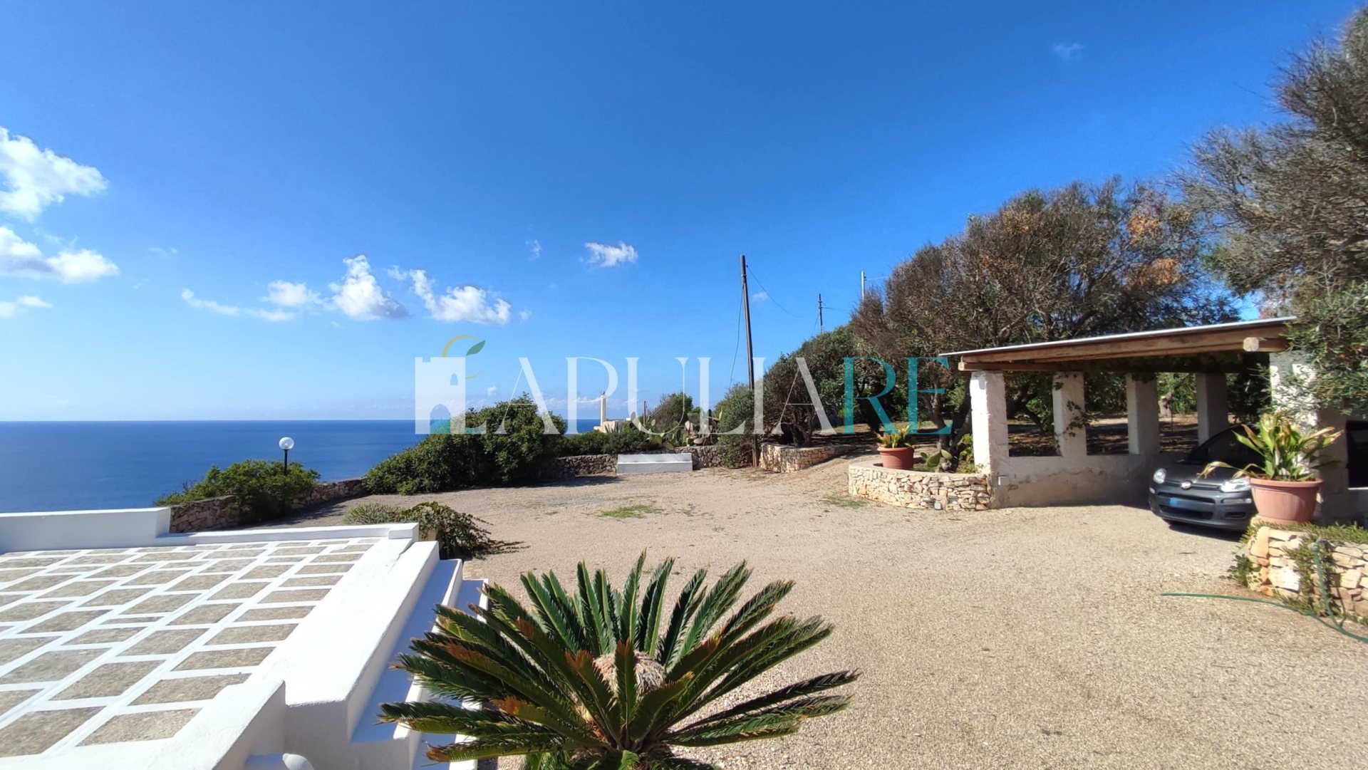 Clifftop sea-view villa in Santa Maria di Leuca