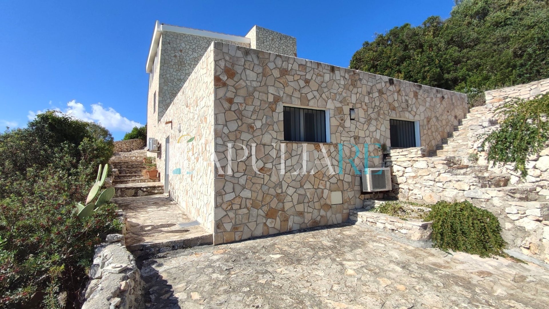 Clifftop sea-view villa in Santa Maria di Leuca